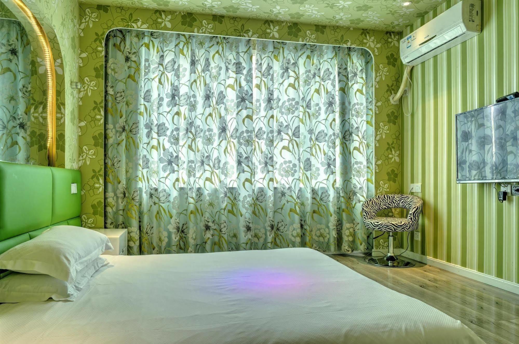 Milan Fashion Hotel Deqing Exterior foto